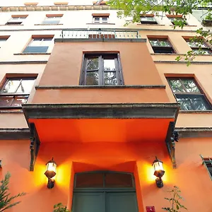 House Mola Galata Отель